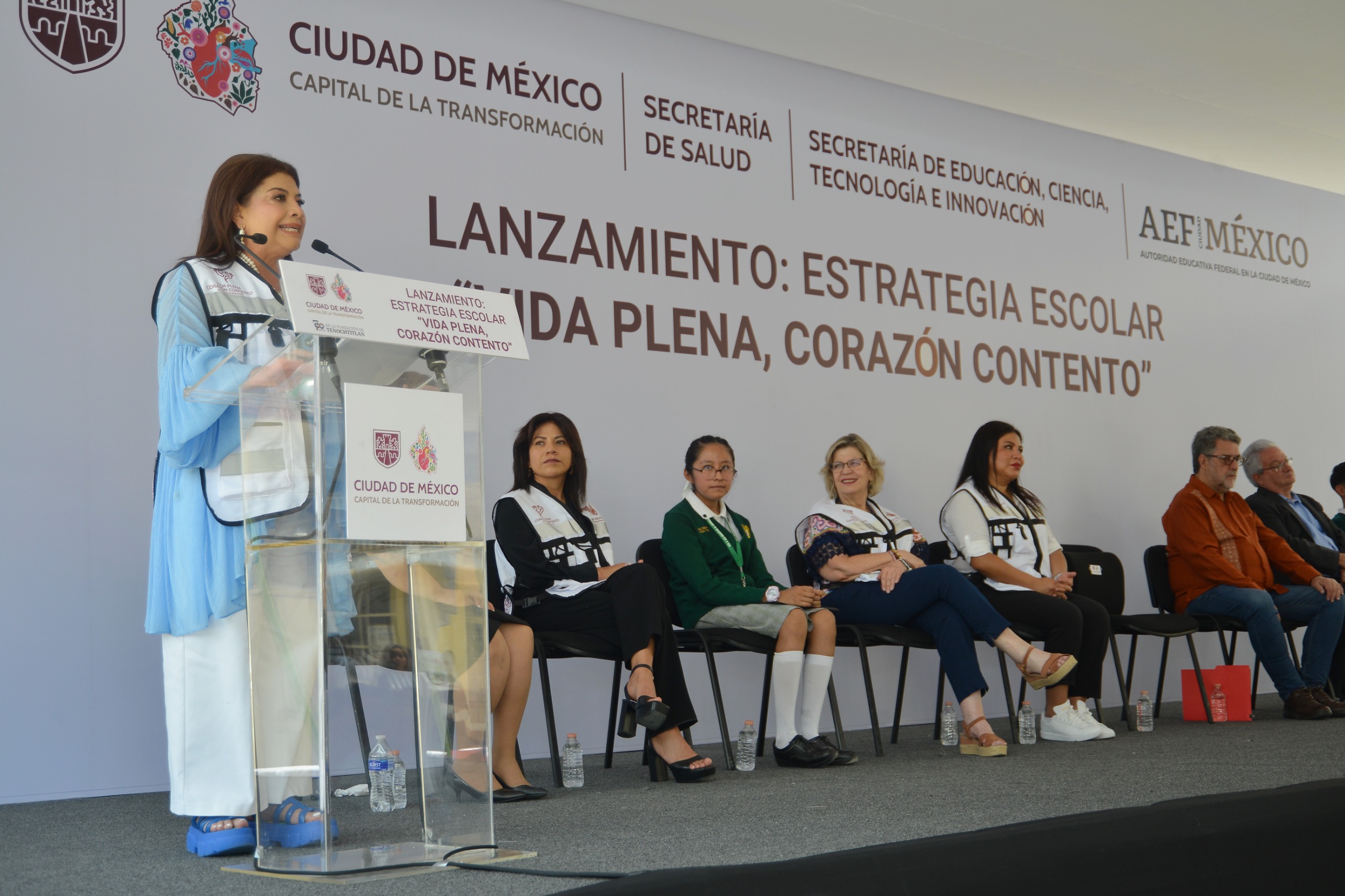Más que libros: Brugada impulsa salud emocional en mil escuelas de la capital