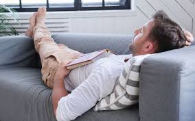 El «Mal del Puerco» explicado por la ciencia: ¿Por qué nos da sueño después de comer?