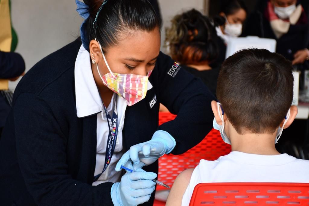 Alarma en Ecatepec: Más del 50% de los bebés no han sido vacunados por desinterés y desinformación
