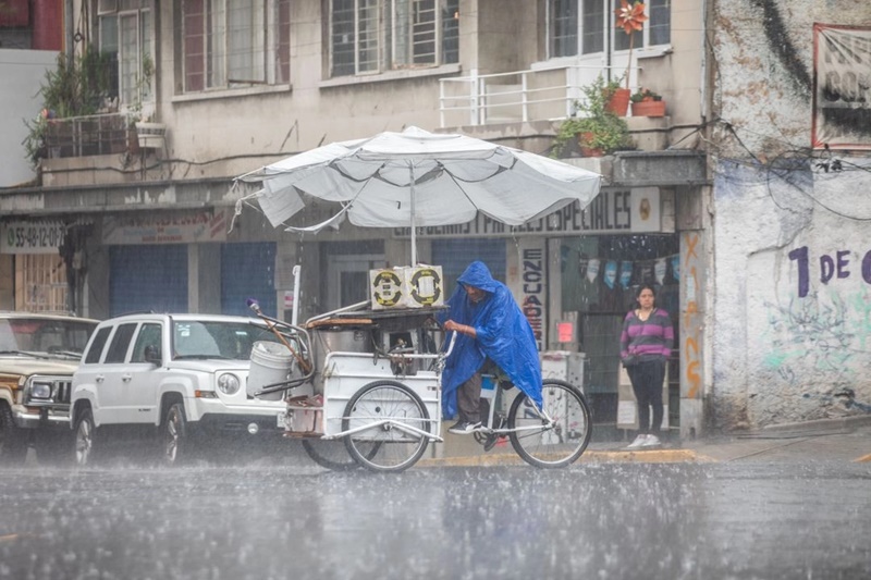 Tormentas, granizadas y ráfagas de viento azotan 20 estados este martes en México