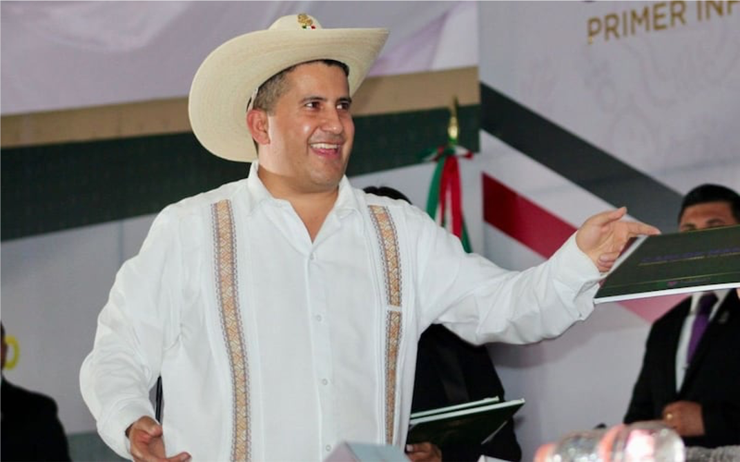 “La gente está hasta la chingada”: alcalde de Uruapan lanza advertencia al crimen organizado